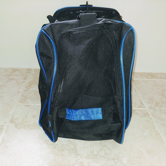 Sub Zero RARE Duffle Bag, NWOT! - Picture 3 of 3